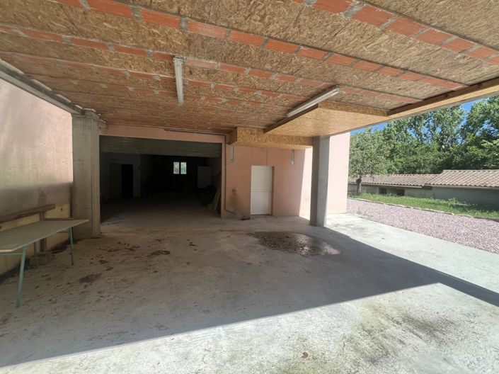 Image No.10-5 Bed House for sale