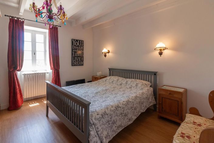 Image No.10-4 Bed House for sale