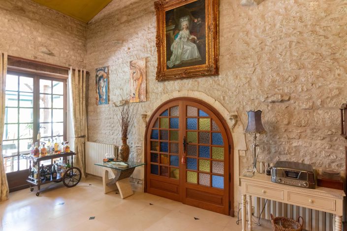 Image No.6-4 Bed House for sale