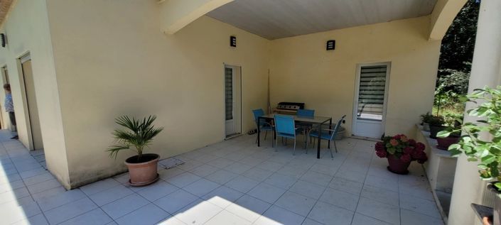 Image No.15-4 Bed House for sale