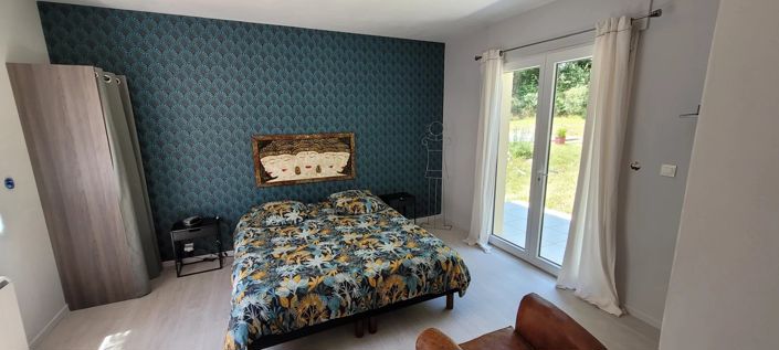 Image No.9-4 Bed House for sale