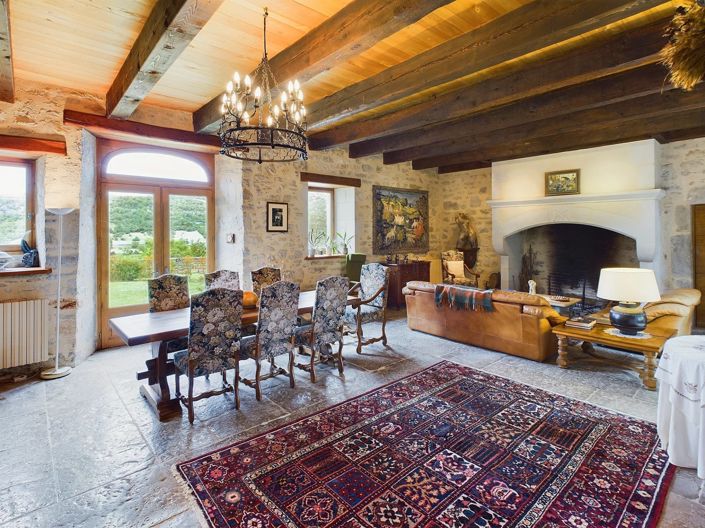 Image No.3-5 Bed House for sale