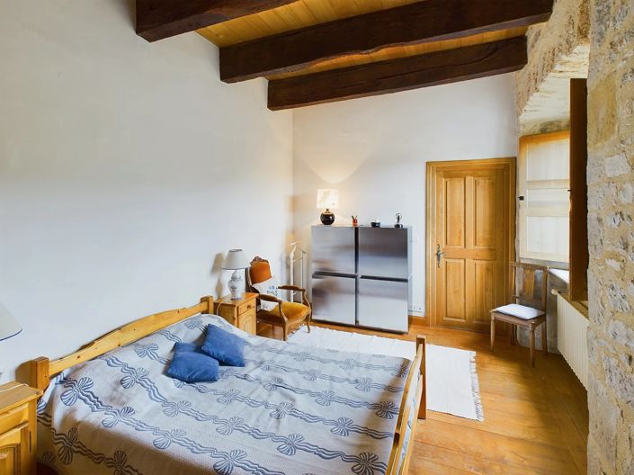 Image No.9-5 Bed House for sale