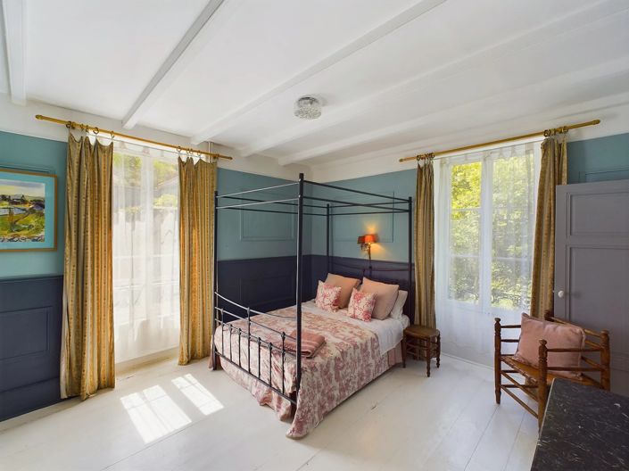 Image No.11-7 Bed House for sale