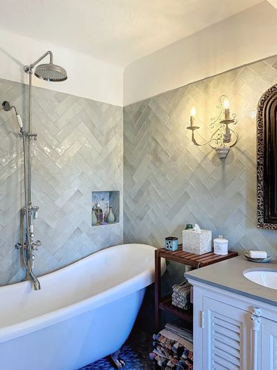 Image No.15-5 Bed Property for sale