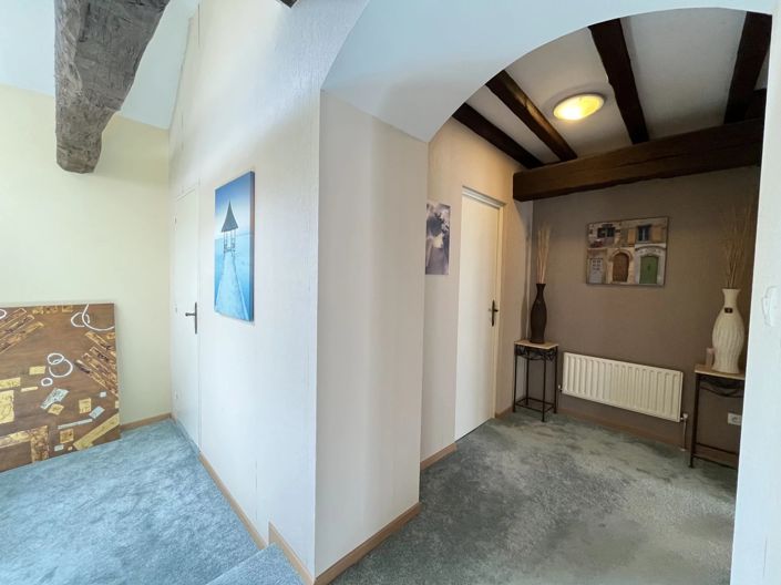 Image No.11-6 Bed House for sale