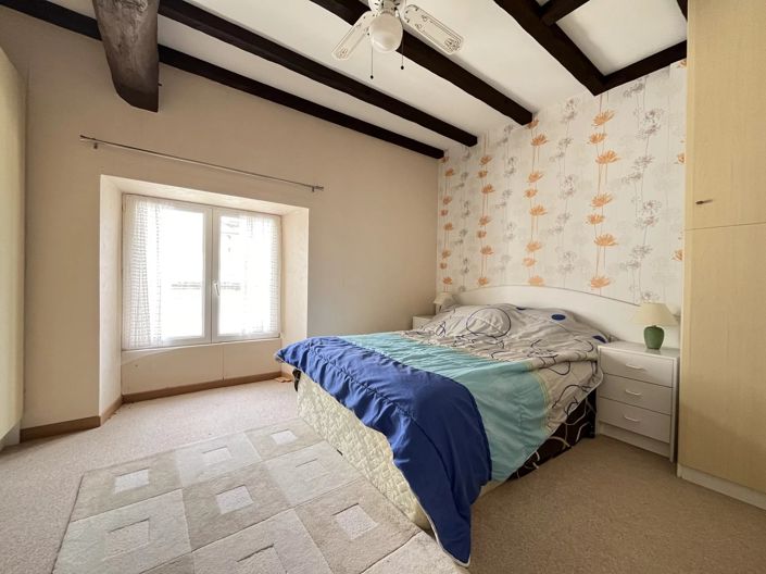 Image No.14-6 Bed House for sale