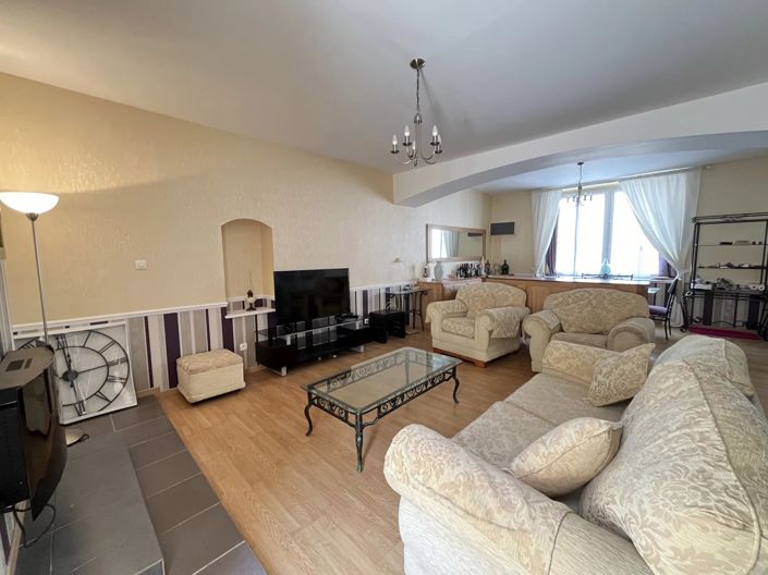 Image No.4-6 Bed House for sale