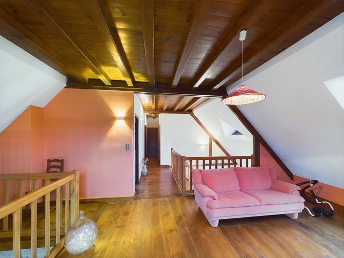 Image No.10-3 Bed House for sale