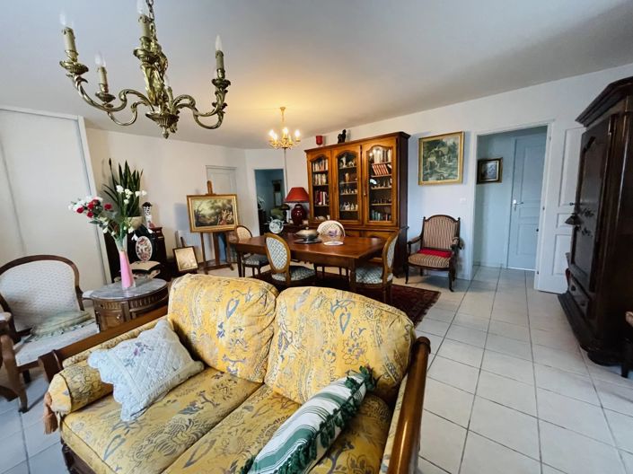 Image No.4-3 Bed House for sale