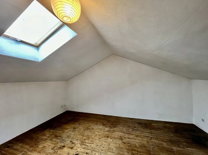 Image No.12-3 Bed Village House for sale