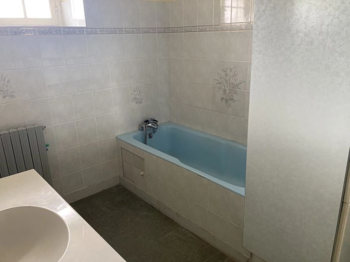 Image No.10-5 Bed House for sale