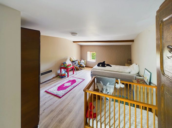 Image No.13-4 Bed House for sale