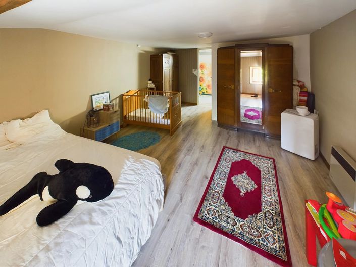 Image No.7-4 Bed House for sale