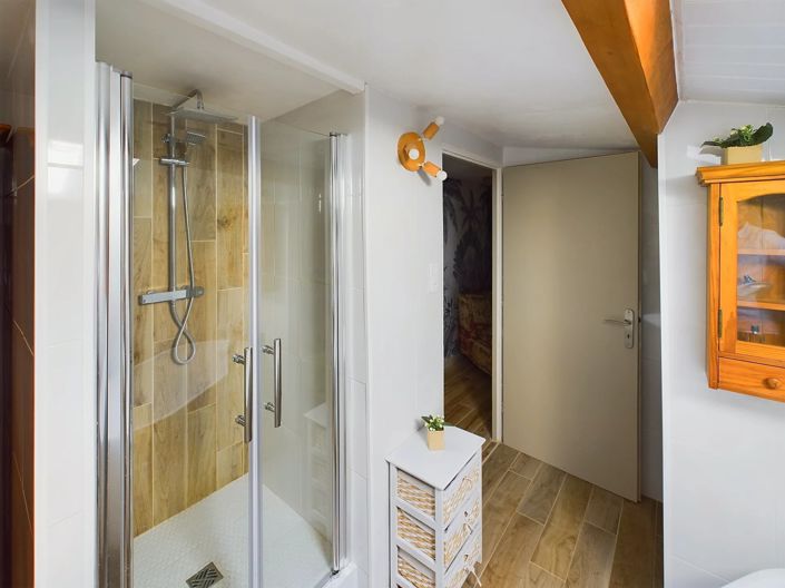 Image No.9-4 Bed House for sale