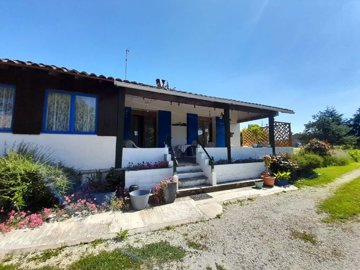 1 - Monestier, Village House