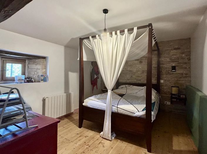 Image No.10-3 Bed Village House for sale