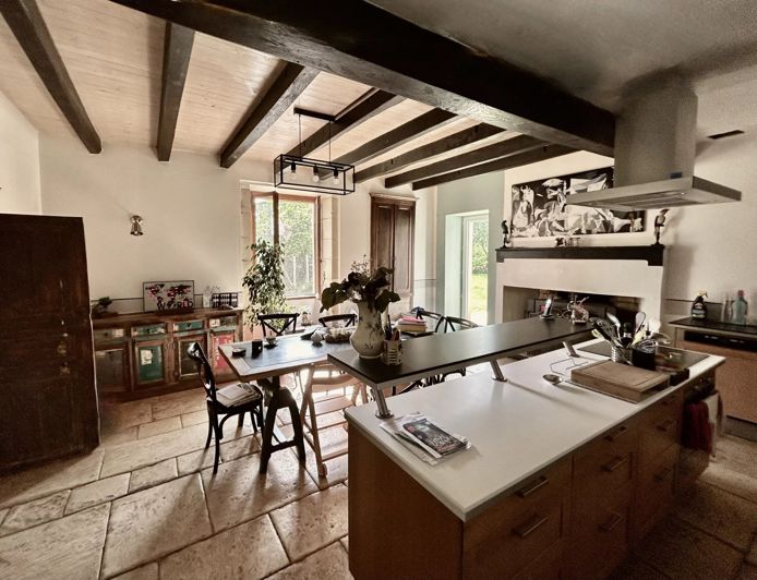 Image No.8-3 Bed Village House for sale