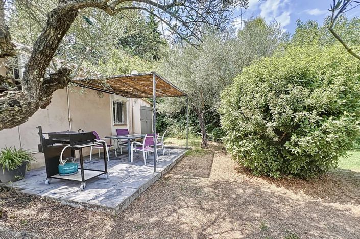 Image No.12-5 Bed House for sale