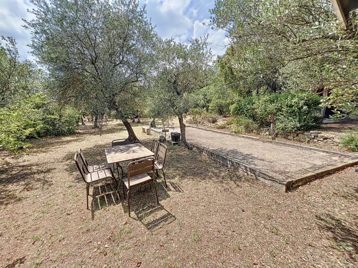 Image No.6-5 Bed House for sale