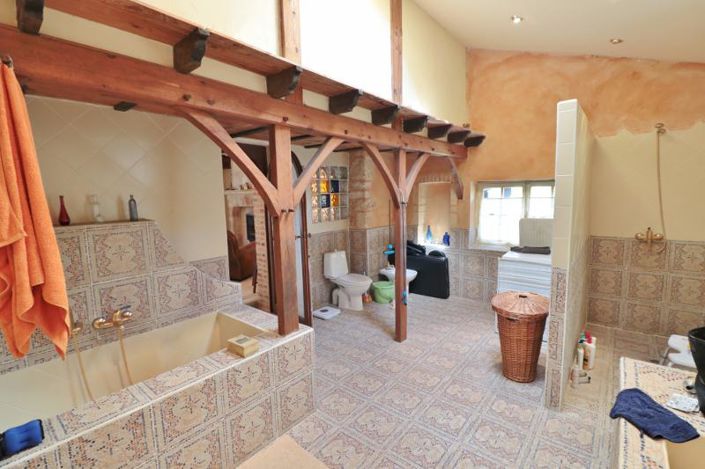 Image No.8-3 Bed House for sale