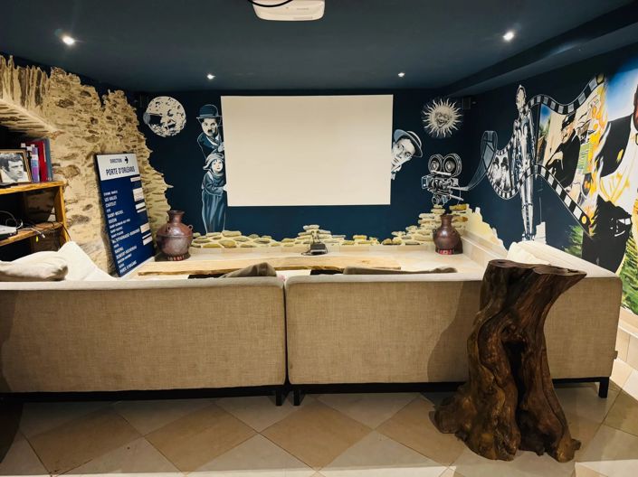 Image No.8-4 Bed House for sale