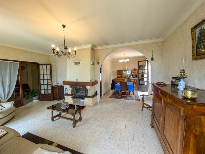 Image No.3-4 Bed Farmhouse for sale