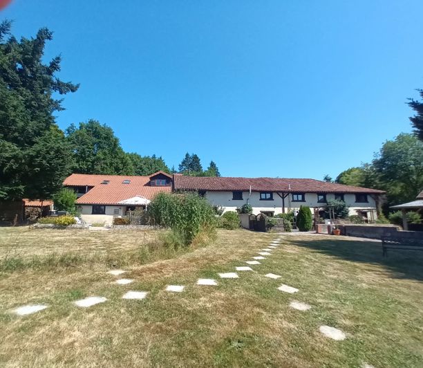 Image No.11-15 Bed House for sale