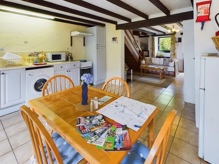 Image No.7-15 Bed House for sale