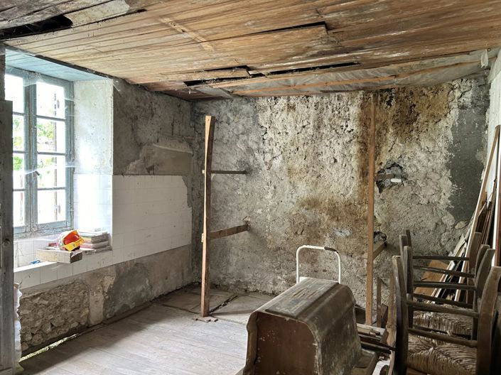 Image No.11-2 Bed House for sale