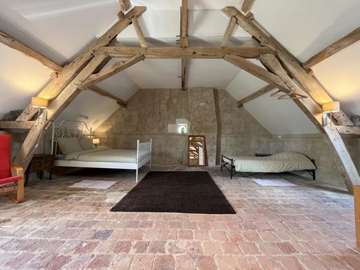 Image No.9-2 Bed House for sale