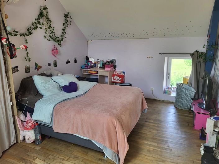 Image No.9-3 Bed House for sale