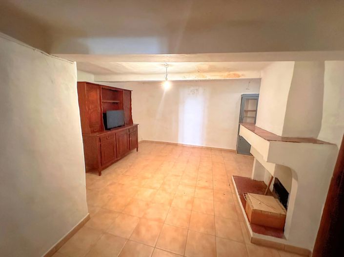 Image No.2-3 Bed Village House for sale