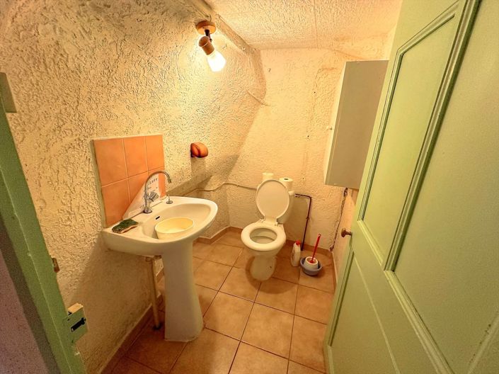 Image No.7-3 Bed Village House for sale