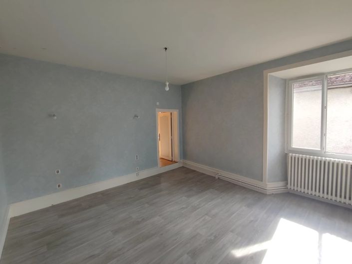 Image No.10-5 Bed House for sale