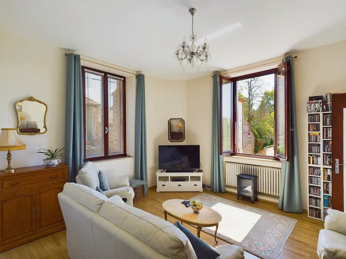 Image No.15-5 Bed Village House for sale