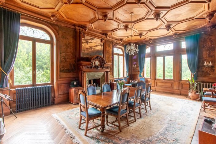 Image No.3-10 Bed House for sale