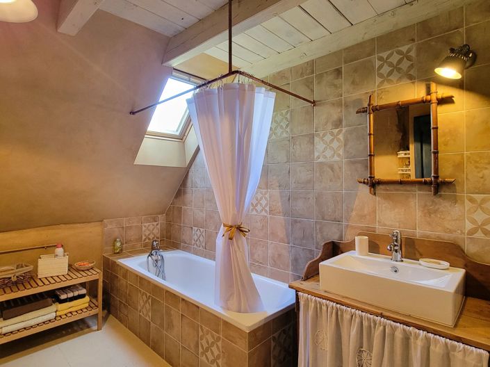 Image No.11-5 Bed House for sale