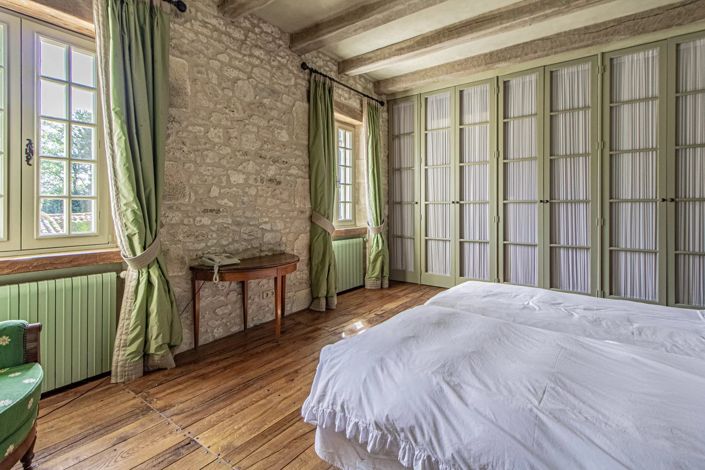 Image No.12-9 Bed House for sale