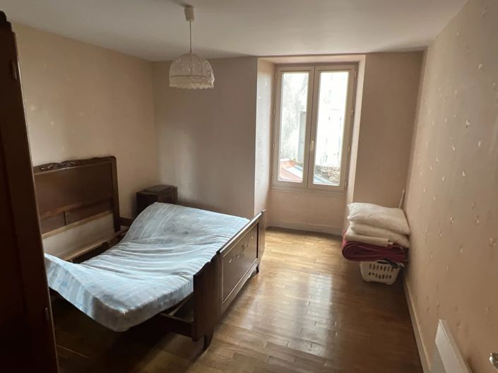 Image No.10-4 Bed House for sale