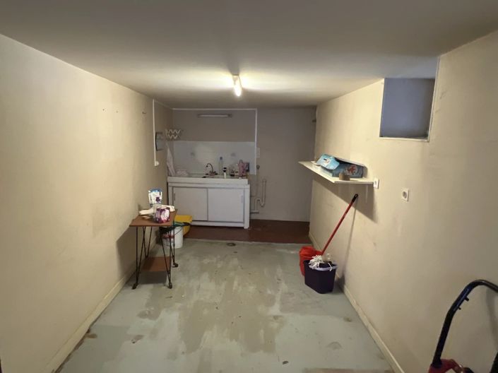 Image No.12-4 Bed House for sale