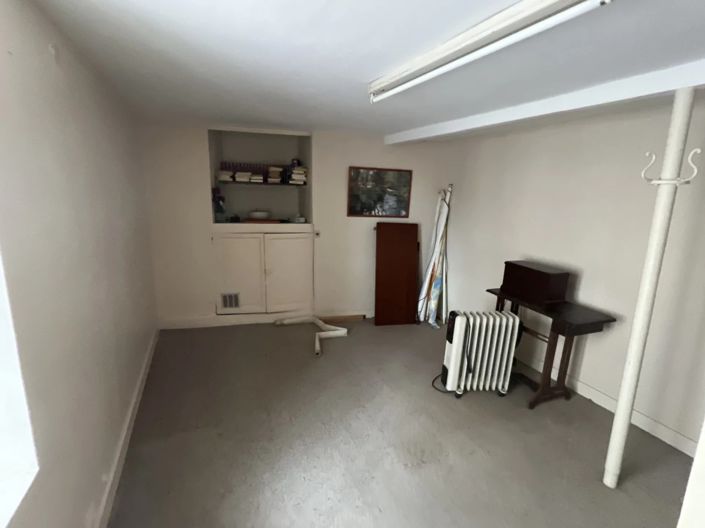 Image No.13-4 Bed House for sale