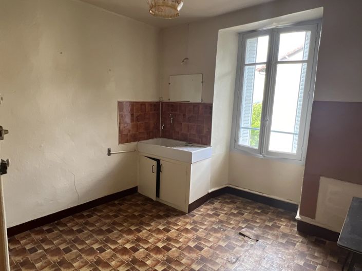 Image No.6-4 Bed House for sale