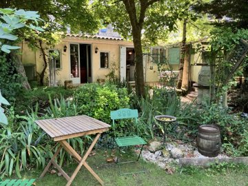 1 - Vieux-Mareuil, House