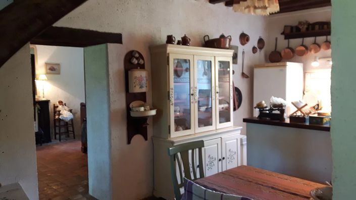 Image No.4-4 Bed House for sale