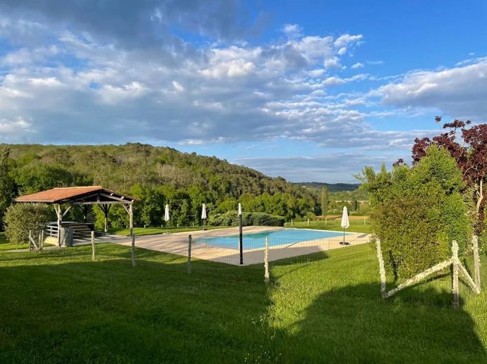 Image No.4-9 Bed House for sale