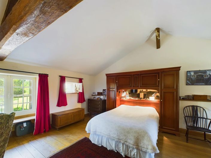 Image No.11-5 Bed House for sale