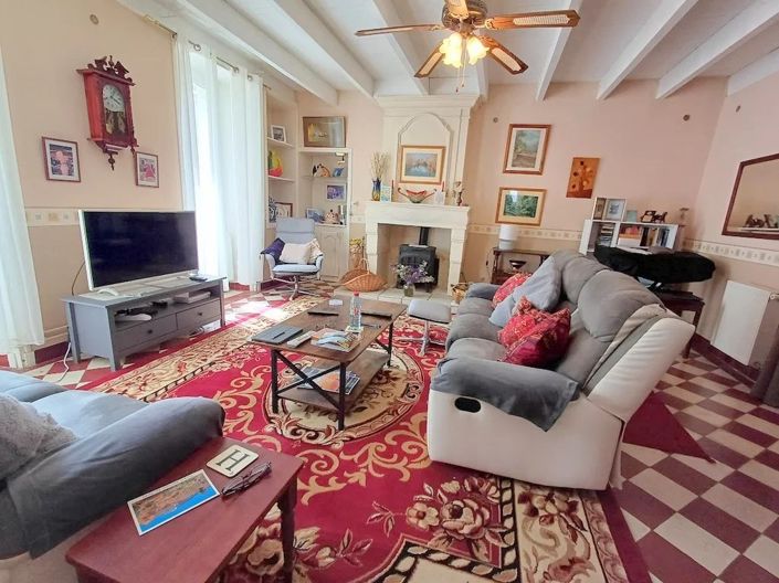 Image No.2-3 Bed House for sale