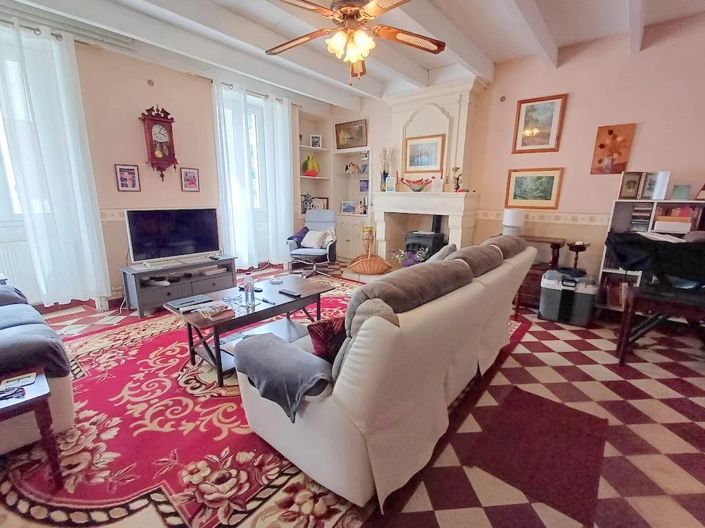 Image No.6-3 Bed House for sale