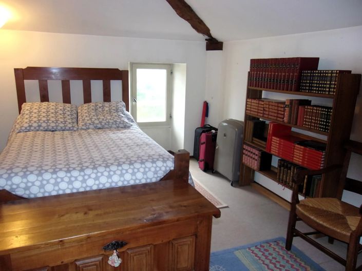 Image No.10-3 Bed Village House for sale